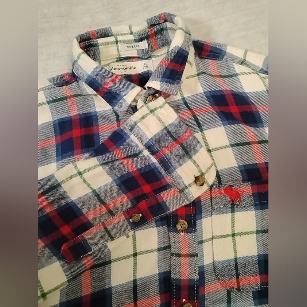 Abercrombie Kids Boys Muscle XL Button Down Shirt Red Blue Plaid Preppy Holiday